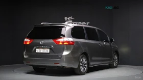 Toyota Sienna 3.5 AWD/KEYLESS/LANE ASSIST/NAVI/KAMEPA - 20800 € / 40681.26 лв. - 21039693 2
