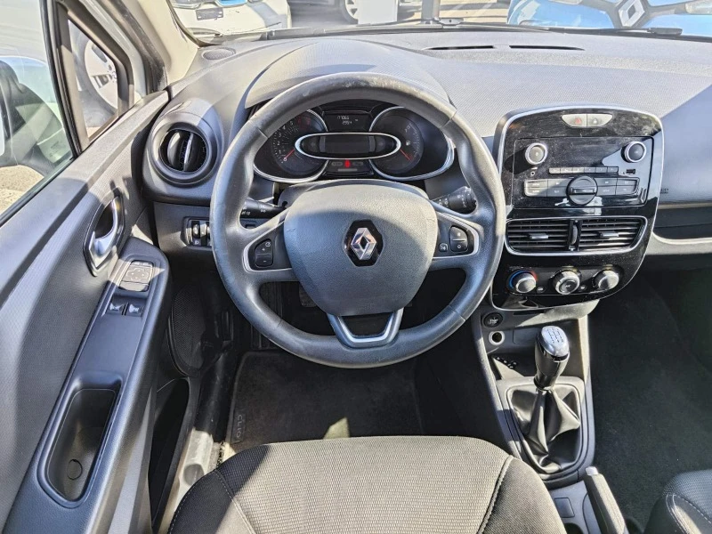 Renault Clio 1.5 DCi 75k.c., снимка 10 - Автомобили и джипове - 44193897