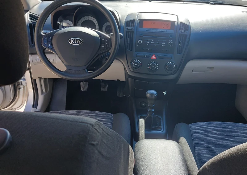 Kia Ceed    3, снимка 6 - Автомобили и джипове - 47693349