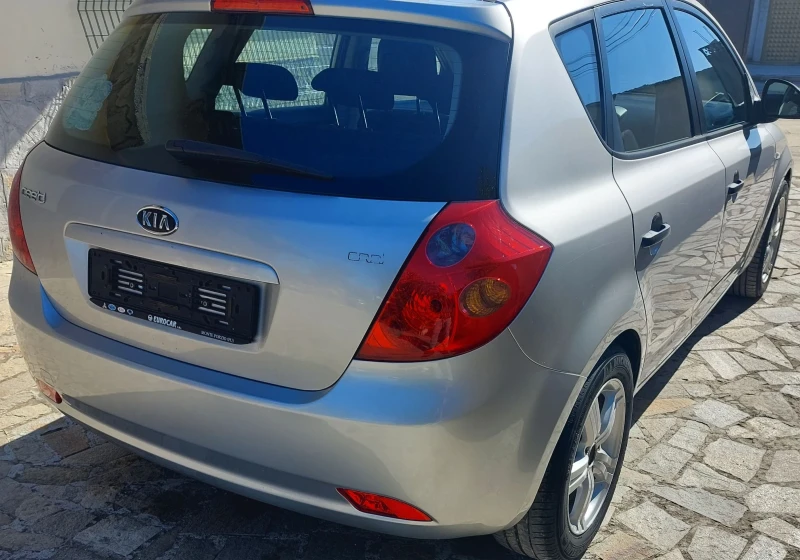 Kia Ceed    3, снимка 3 - Автомобили и джипове - 47693349