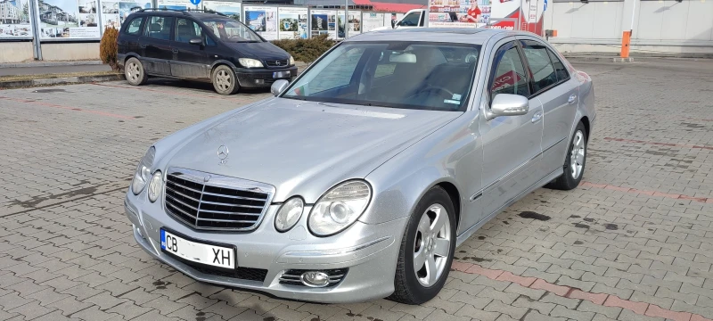 Mercedes-Benz E 220 CDI, снимка 2 - Автомобили и джипове - 48628116