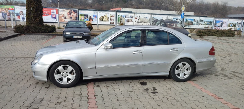 Mercedes-Benz E 220 CDI, снимка 1 - Автомобили и джипове - 48628116