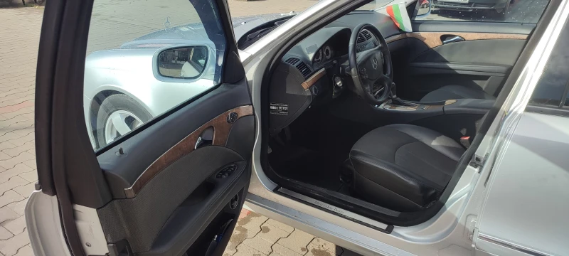 Mercedes-Benz E 220 CDI, снимка 9 - Автомобили и джипове - 48628116