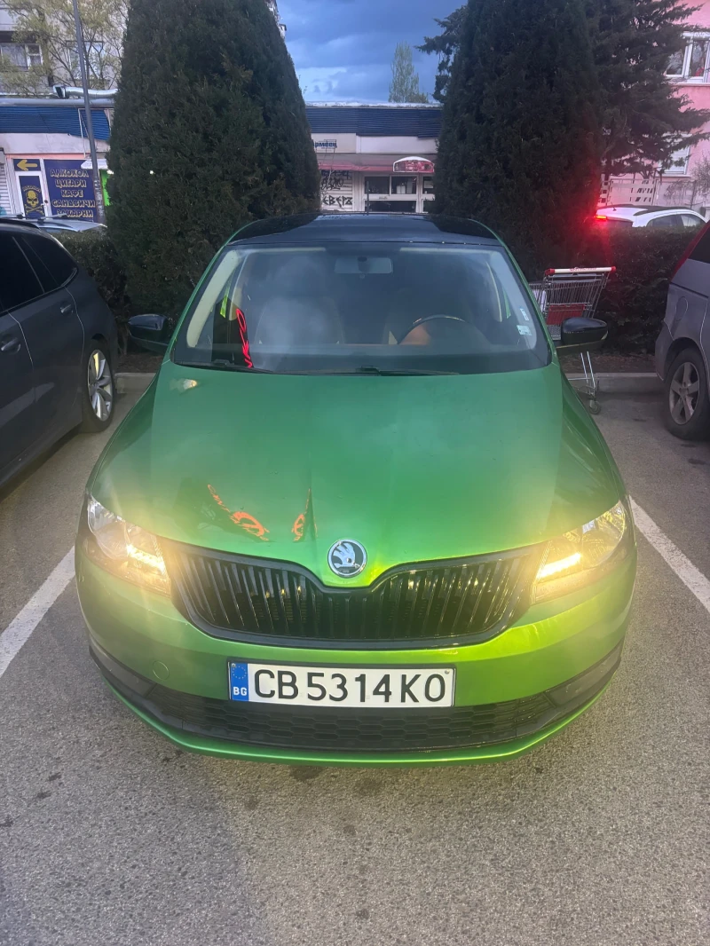 Skoda Rapid 1.0 турбо с Регистрация бг , снимка 16 - Автомобили и джипове - 52711205