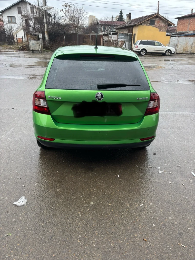 Skoda Rapid 1.0 турбо , снимка 5 - Автомобили и джипове - 49334550