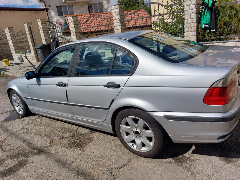 BMW 318, снимка 1 - Автомобили и джипове - 49600175