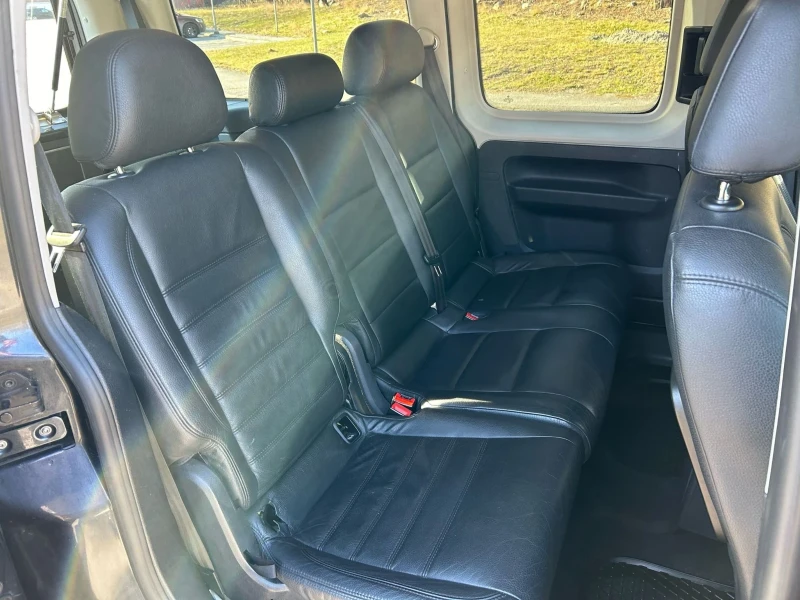 VW Caddy 2.0 TDI , снимка 8 - Автомобили и джипове - 51295894