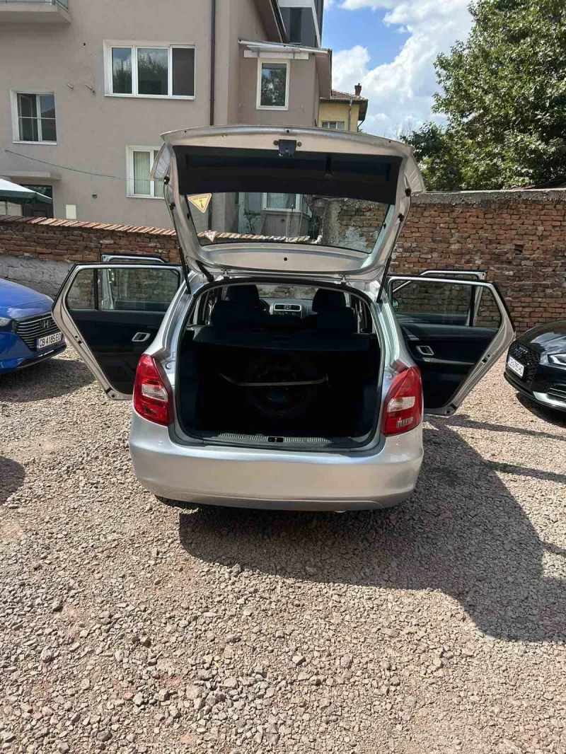 Skoda Fabia 1.4, снимка 7 - Автомобили и джипове - 51472598