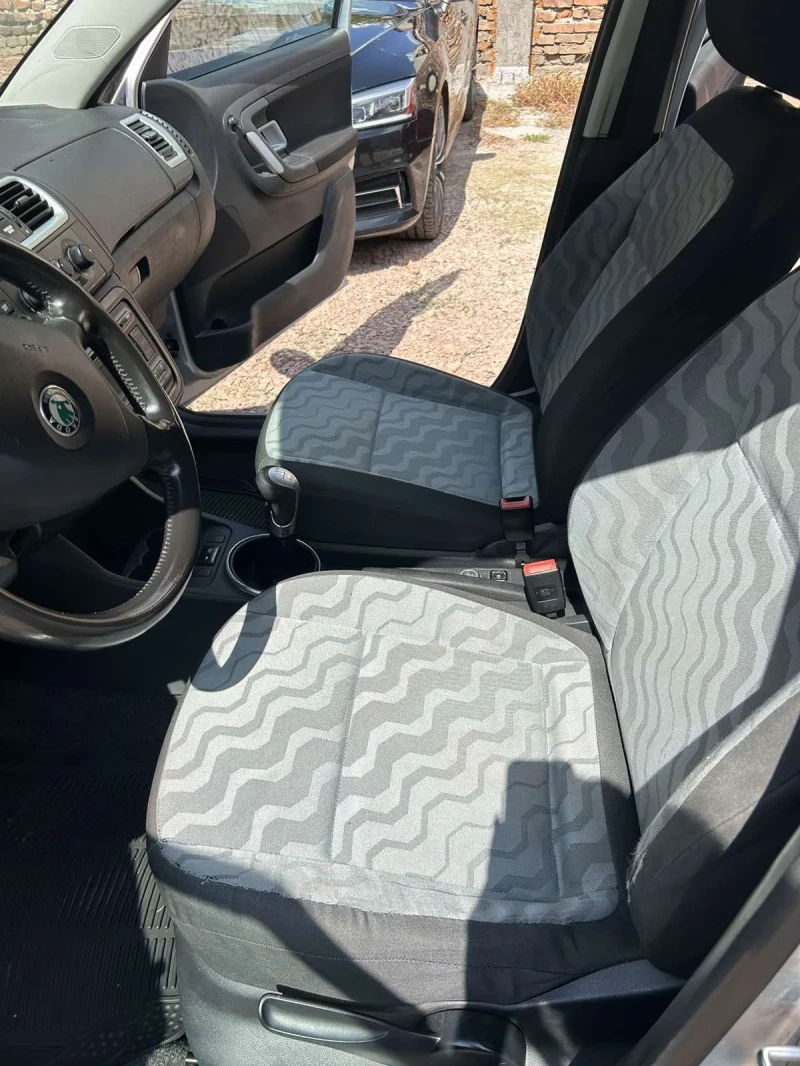 Skoda Fabia 1.4, снимка 4 - Автомобили и джипове - 51472598