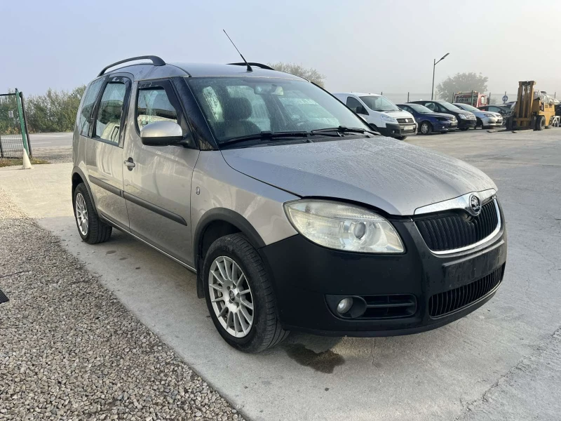 Skoda Roomster 1.9 TDI, снимка 2 - Автомобили и джипове - 52155142