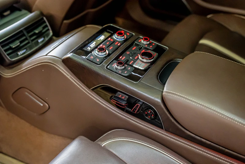 Audi A8 L 4.2 TDI FULL, снимка 14 - Автомобили и джипове - 52575927