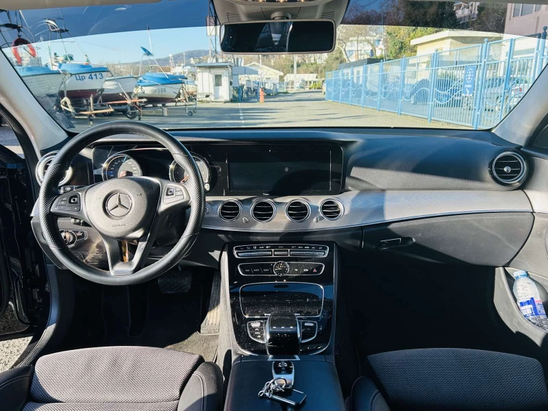 Mercedes-Benz E 220 4matic-HeadUp-Distronic, снимка 9 - Автомобили и джипове - 52929815