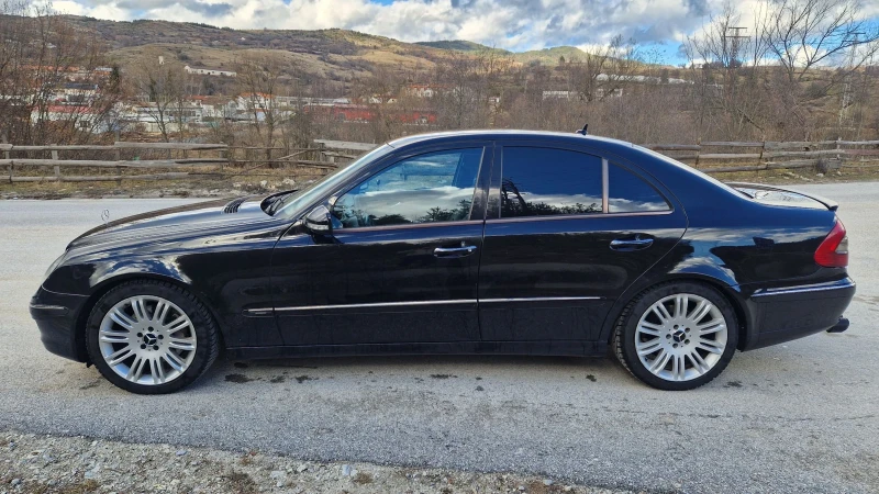 Mercedes-Benz E 320, снимка 2 - Автомобили и джипове - 53394155
