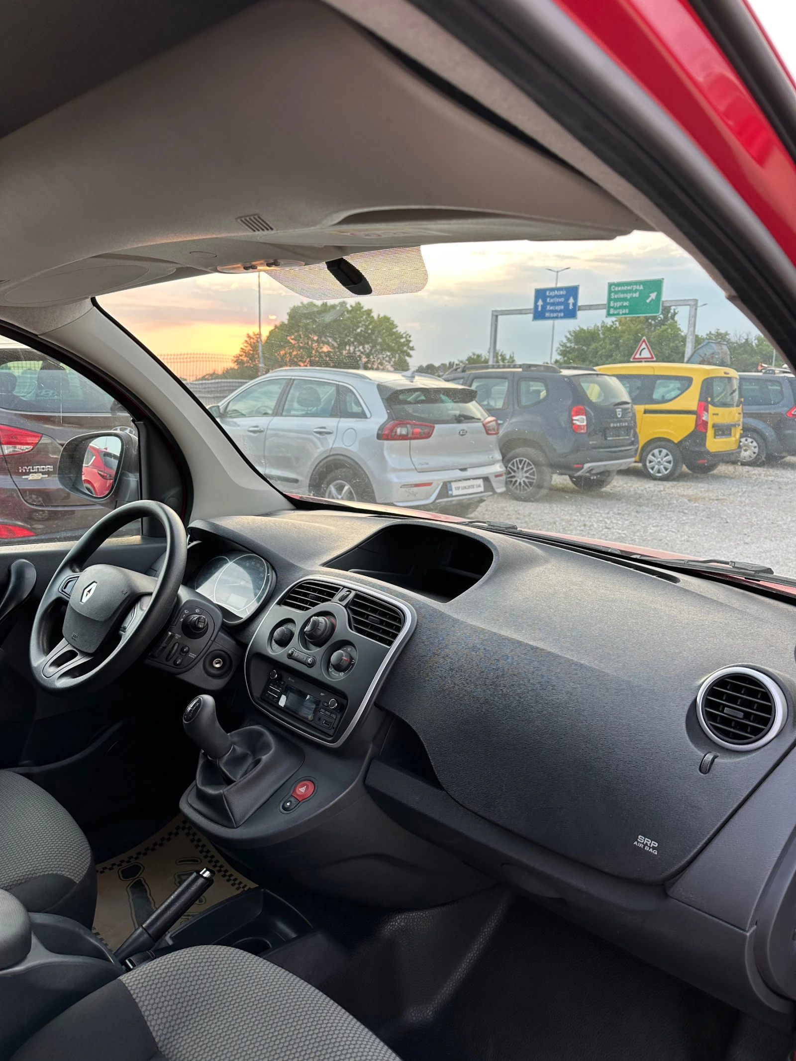 Renault Kangoo 1.5TDCI* EURO6b* ЛЕТИ ДЖАНТИ* START-STOP* КЛИМАТИК - изображение 10