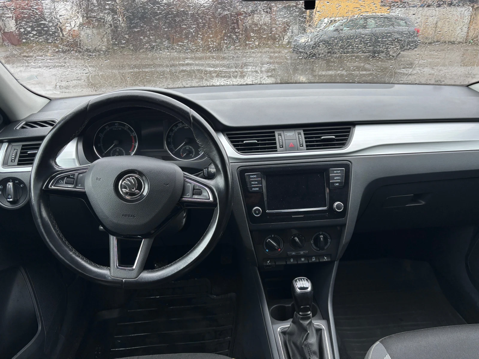 Skoda Rapid 1.0      | Mobile.bg   14