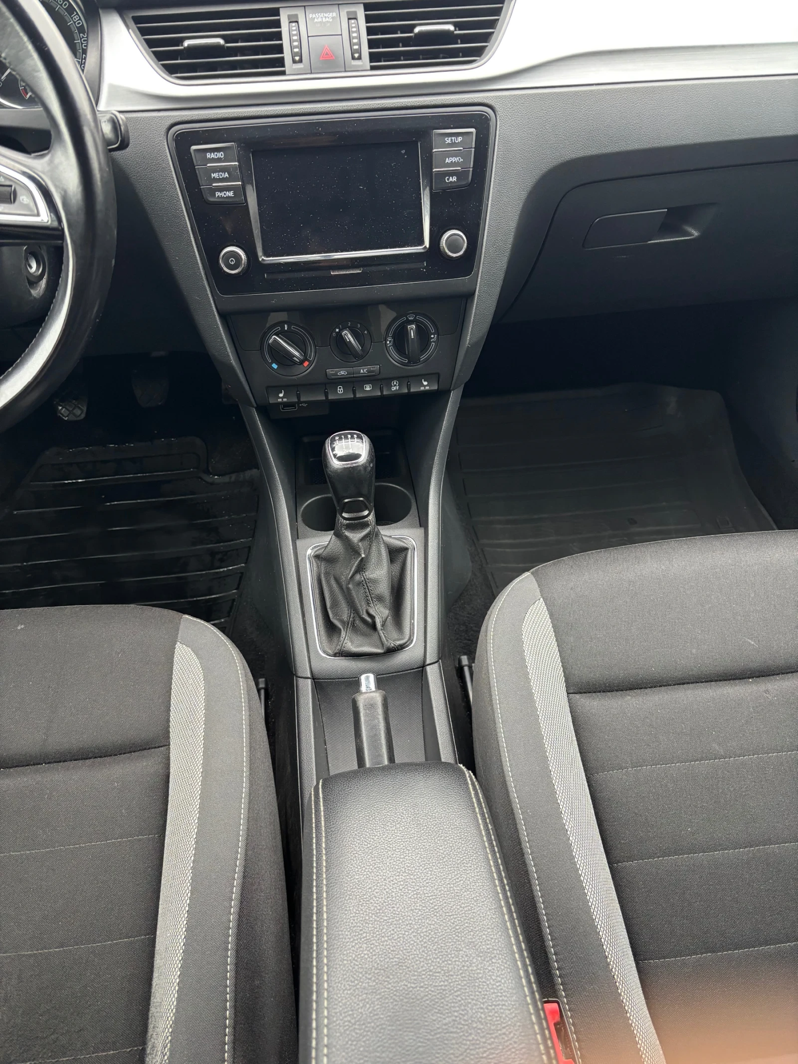 Skoda Rapid 1.0      | Mobile.bg   13