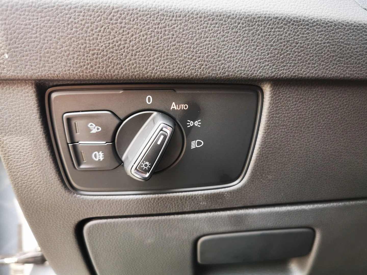 VW Arteon R 2.0 TSI OPF 4MOTION | Mobile.bg — изображение 12