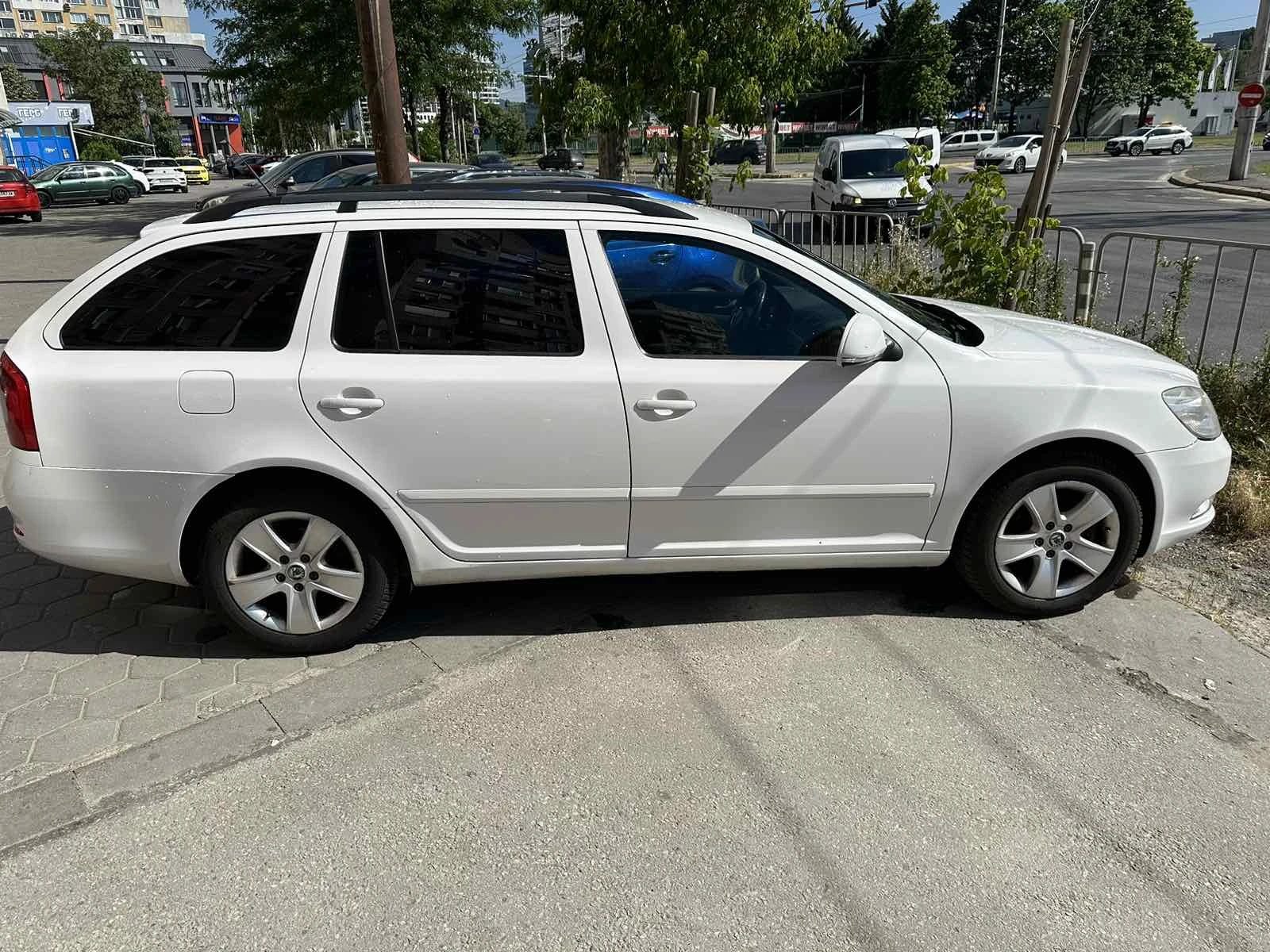 Skoda Octavia 1.6 TDI 4x4 - изображение 5