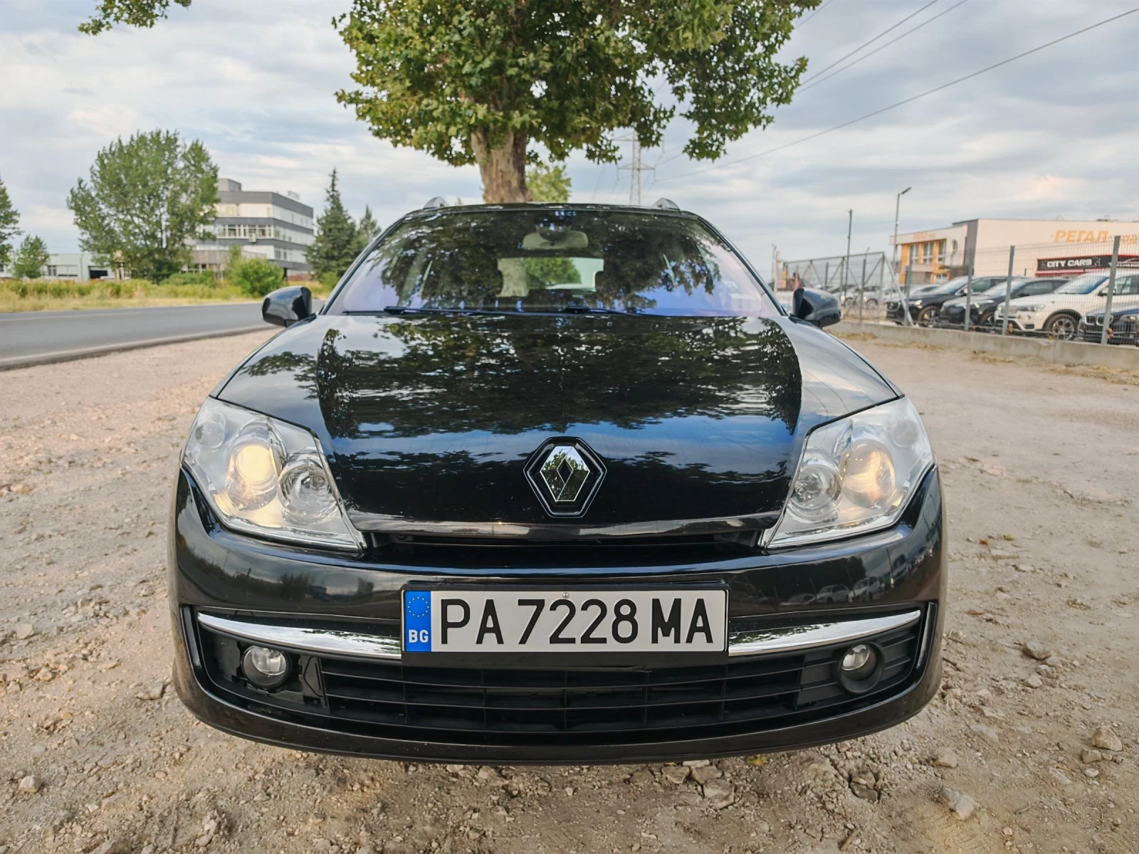 Renault Laguna 2.0 140 К.С. ГАЗ БЕНЗИН! РЕГИСТРАЦИЯ!МНОГО ЗАПАЗЕН - изображение 2