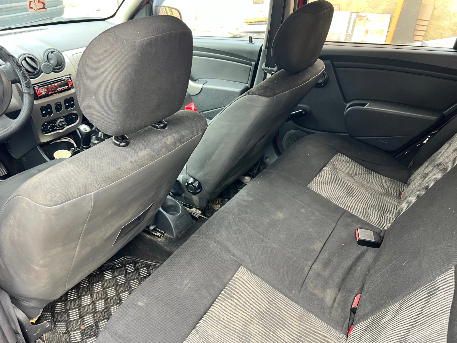 Dacia Sandero 1.4 - | Mobile.bg   8