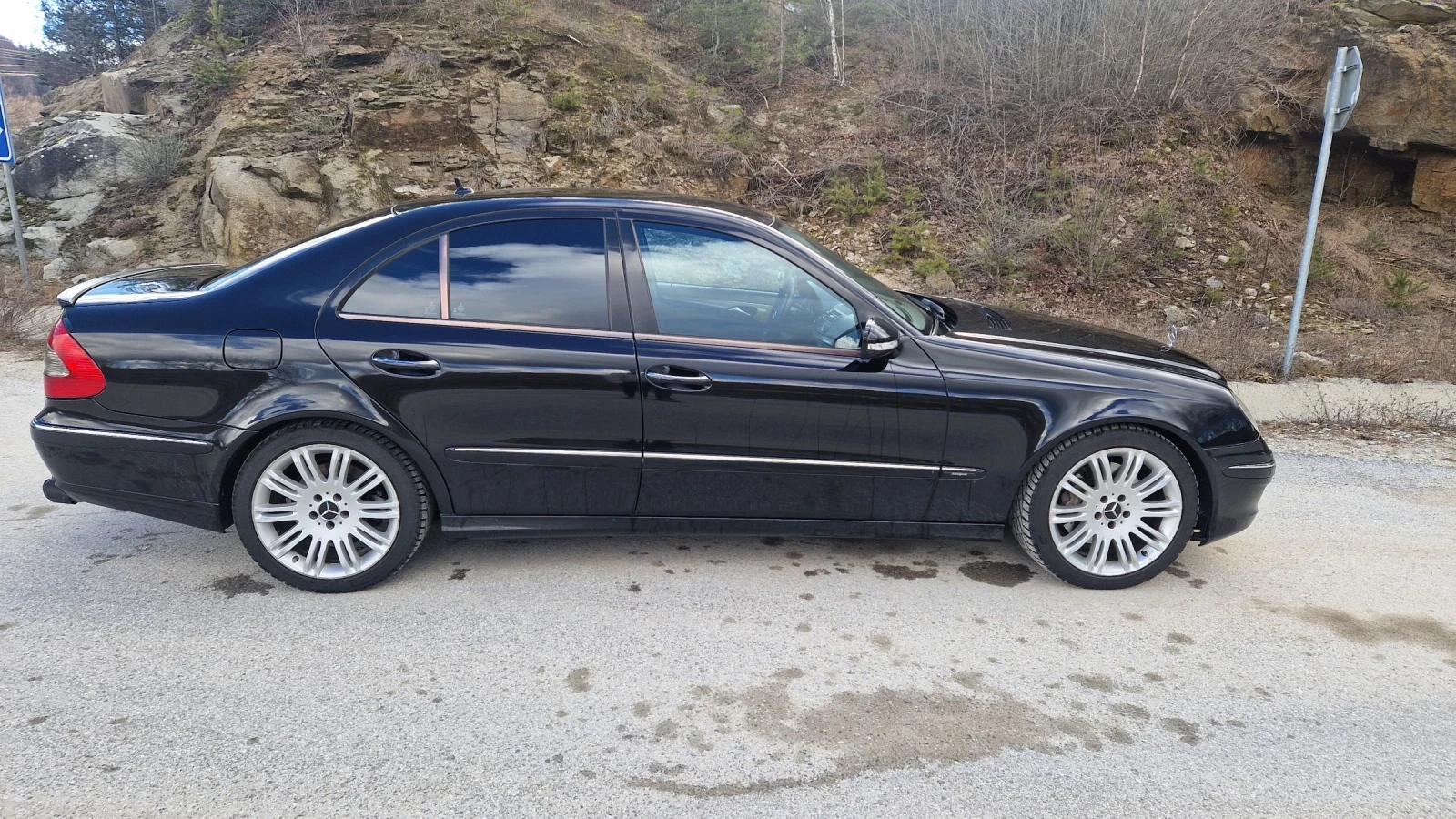 Mercedes-Benz E 320  - изображение 3