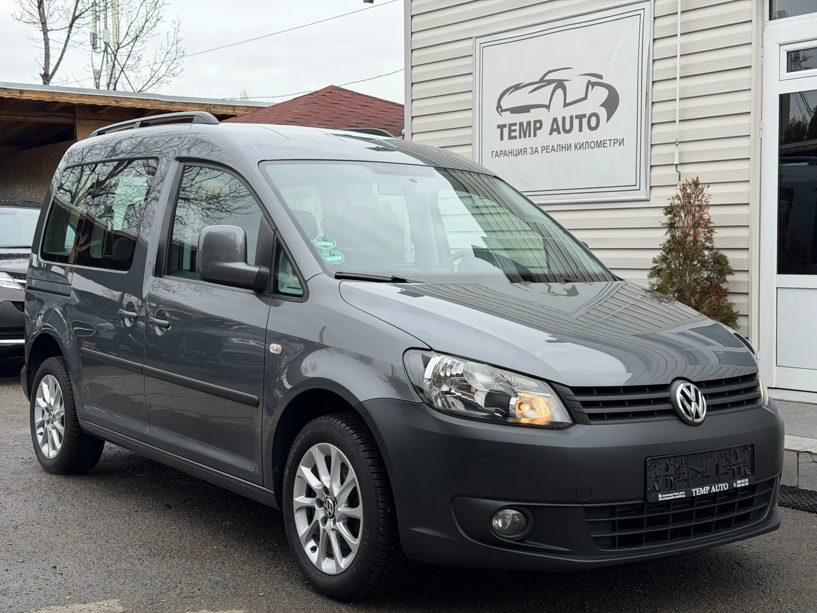 VW Caddy 2.0i EcoFuel* СЕРВИЗНА КНИЖКА С ПЪЛНА ИСТОРИЯ В VW - изображение 3