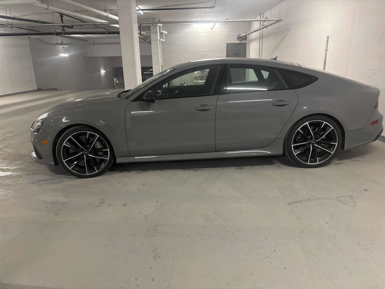 Audi Rs7 PERFORMANCE QUATTRO * HEAD UP* 360 КАМЕРА* , снимка 3 - Автомобили и джипове - 53736161