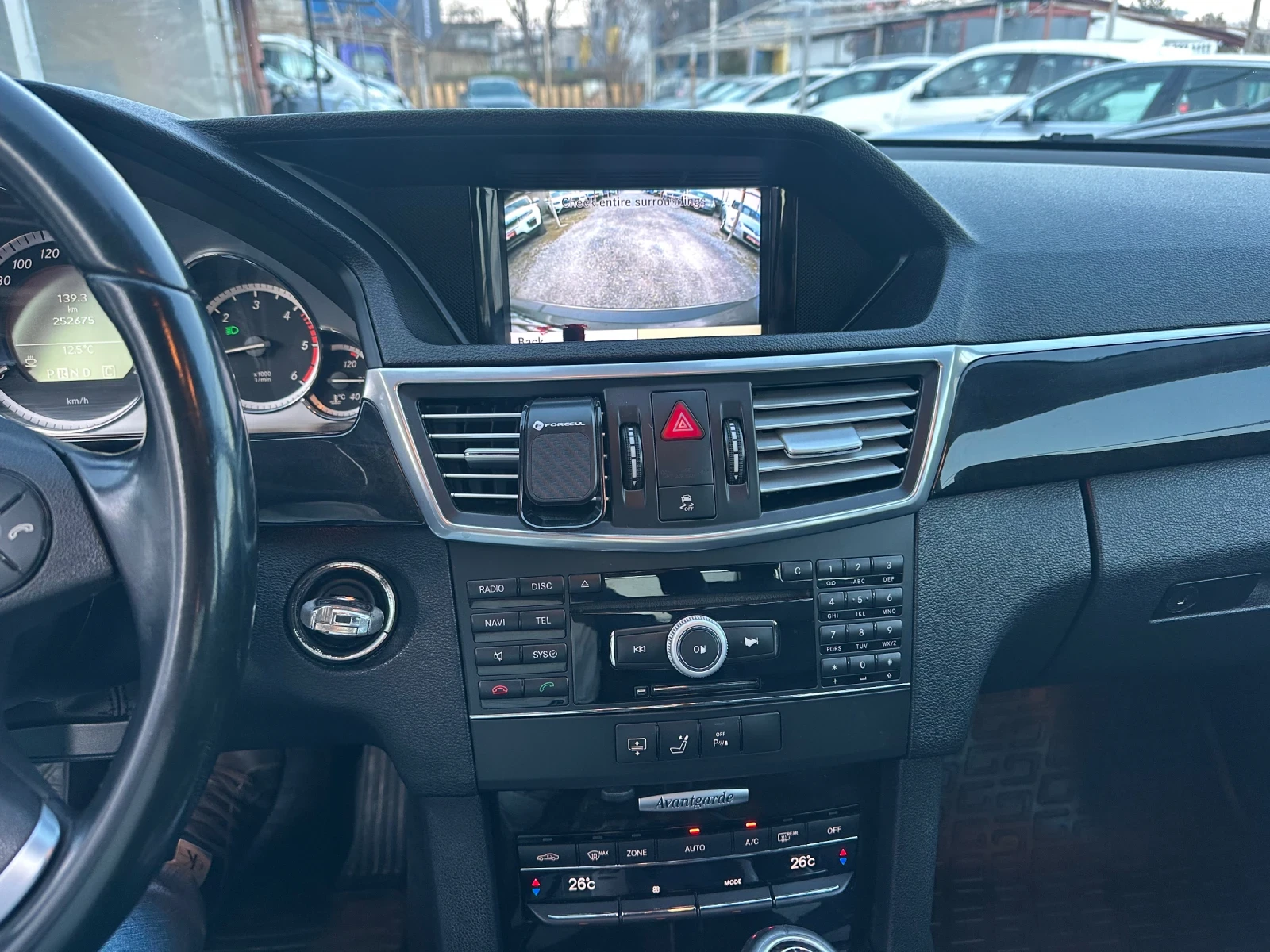 Mercedes-Benz E 250 2.2-204 к.с.AVANGARD, снимка 13 - Автомобили и джипове - 53978047