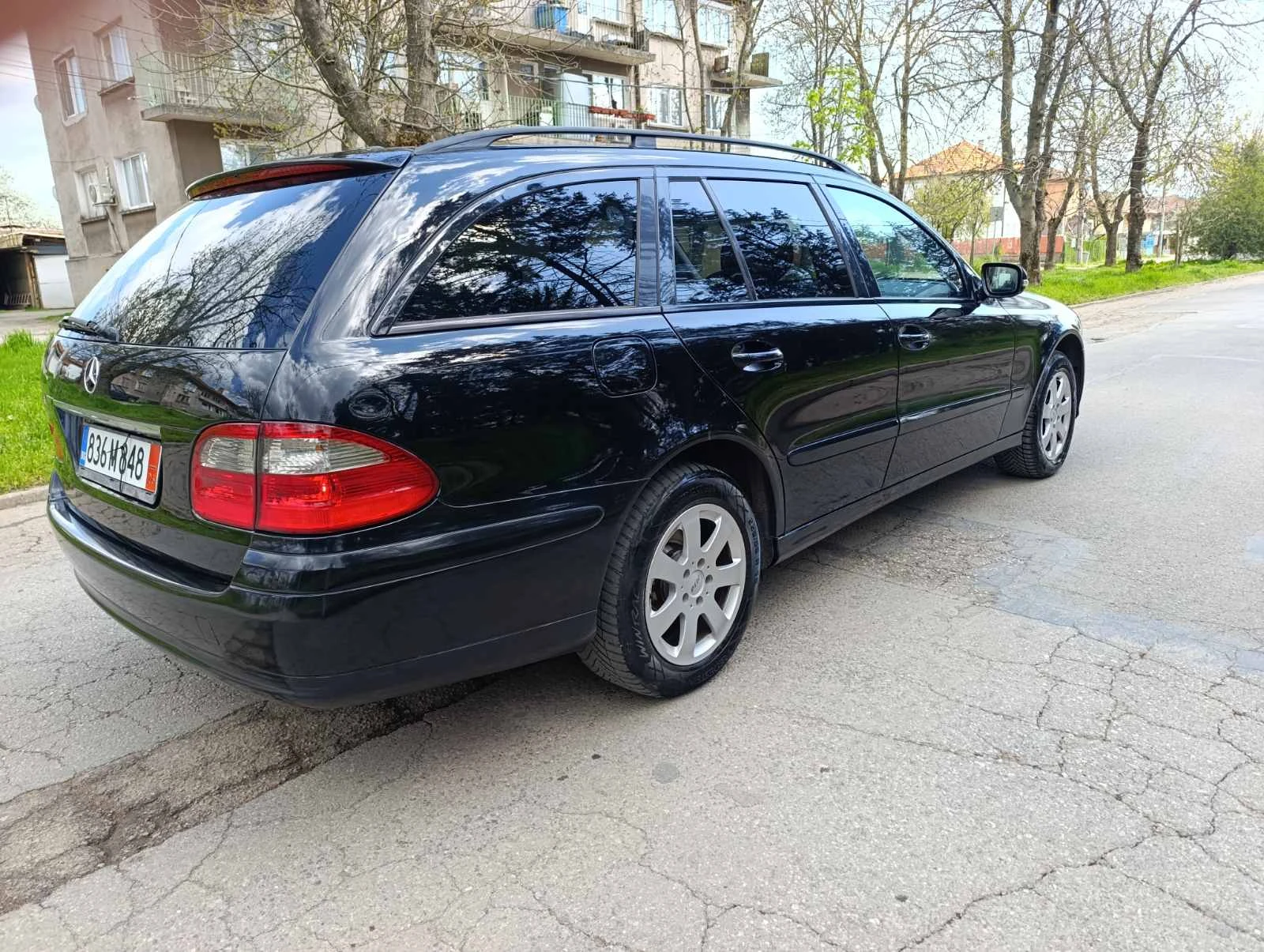 Mercedes-Benz E 200 2009г. Напълно обслужен - нов внос от Германия, снимка 5 - Автомобили и джипове - 54239237