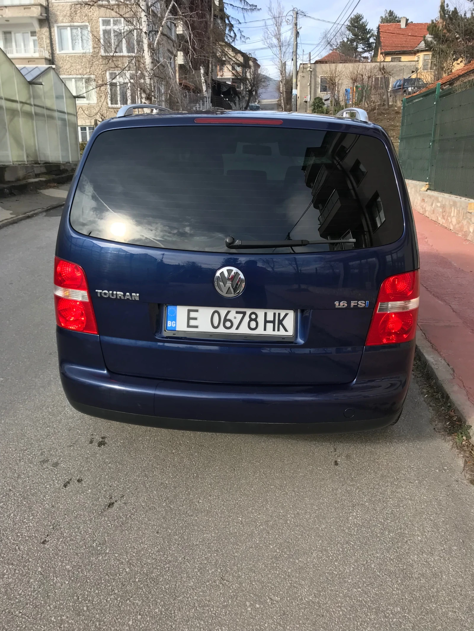 VW Touran 1.6fsi gas benzin, снимка 2 - Автомобили и джипове - 55481469