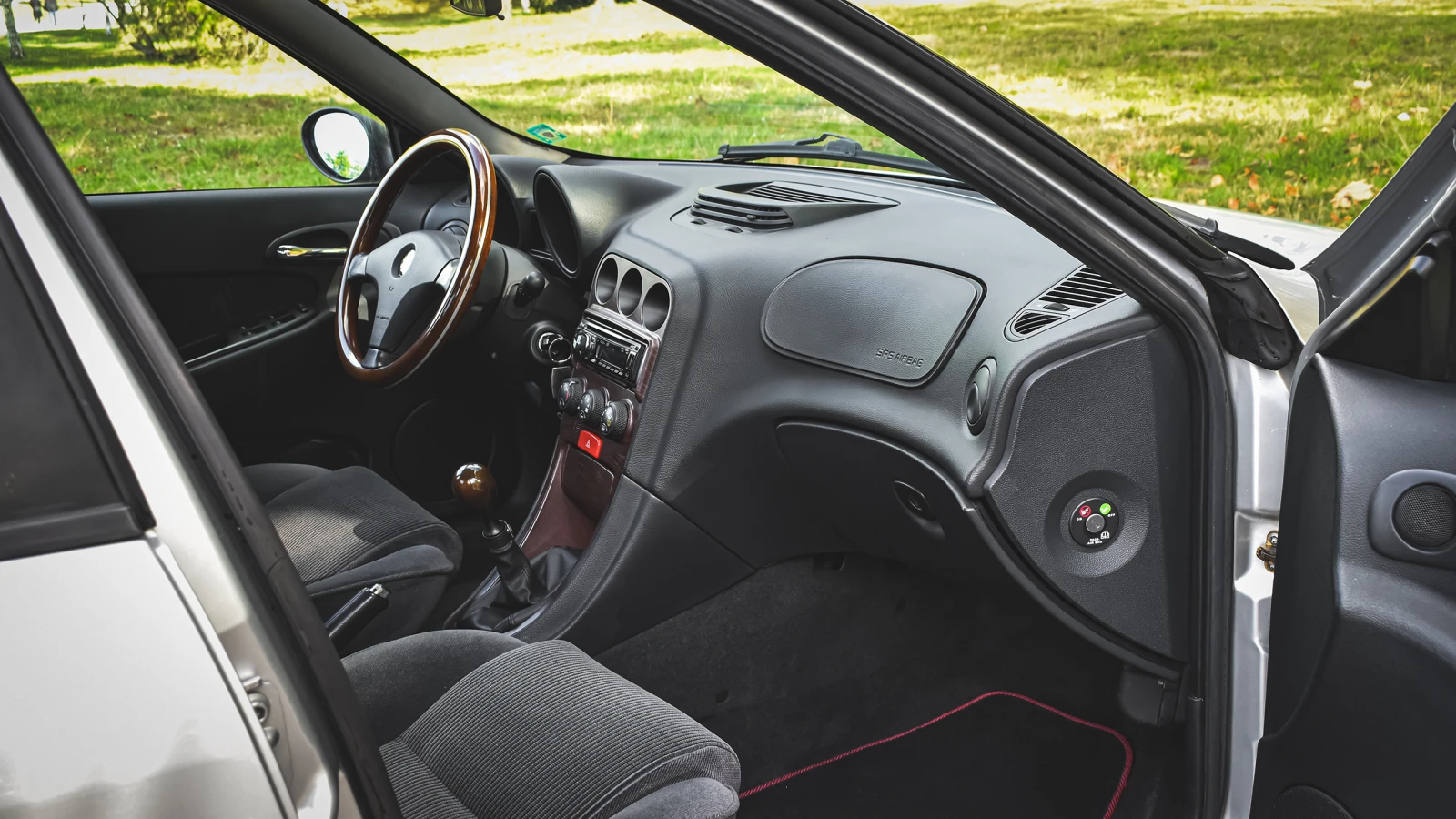 Alfa Romeo 156, снимка 9 - Автомобили и джипове - 54383620