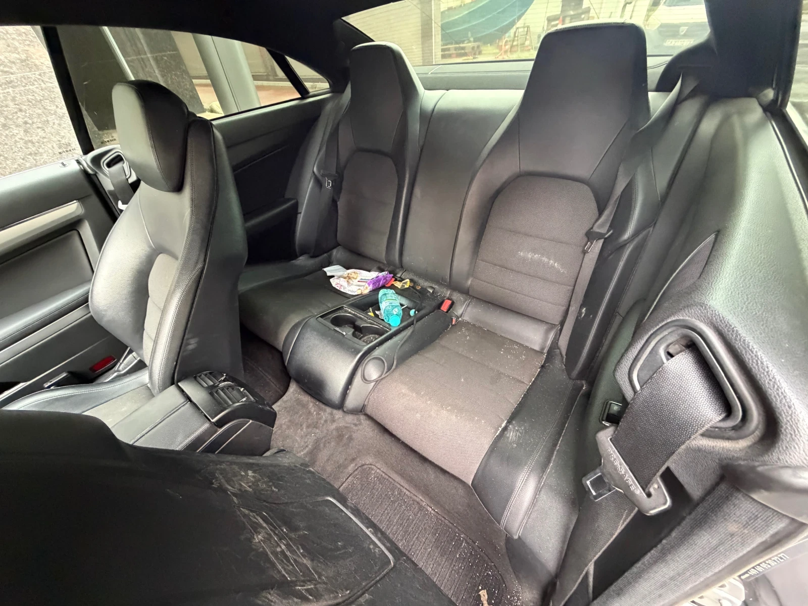 Mercedes-Benz E 220, снимка 9 - Автомобили и джипове - 54654840