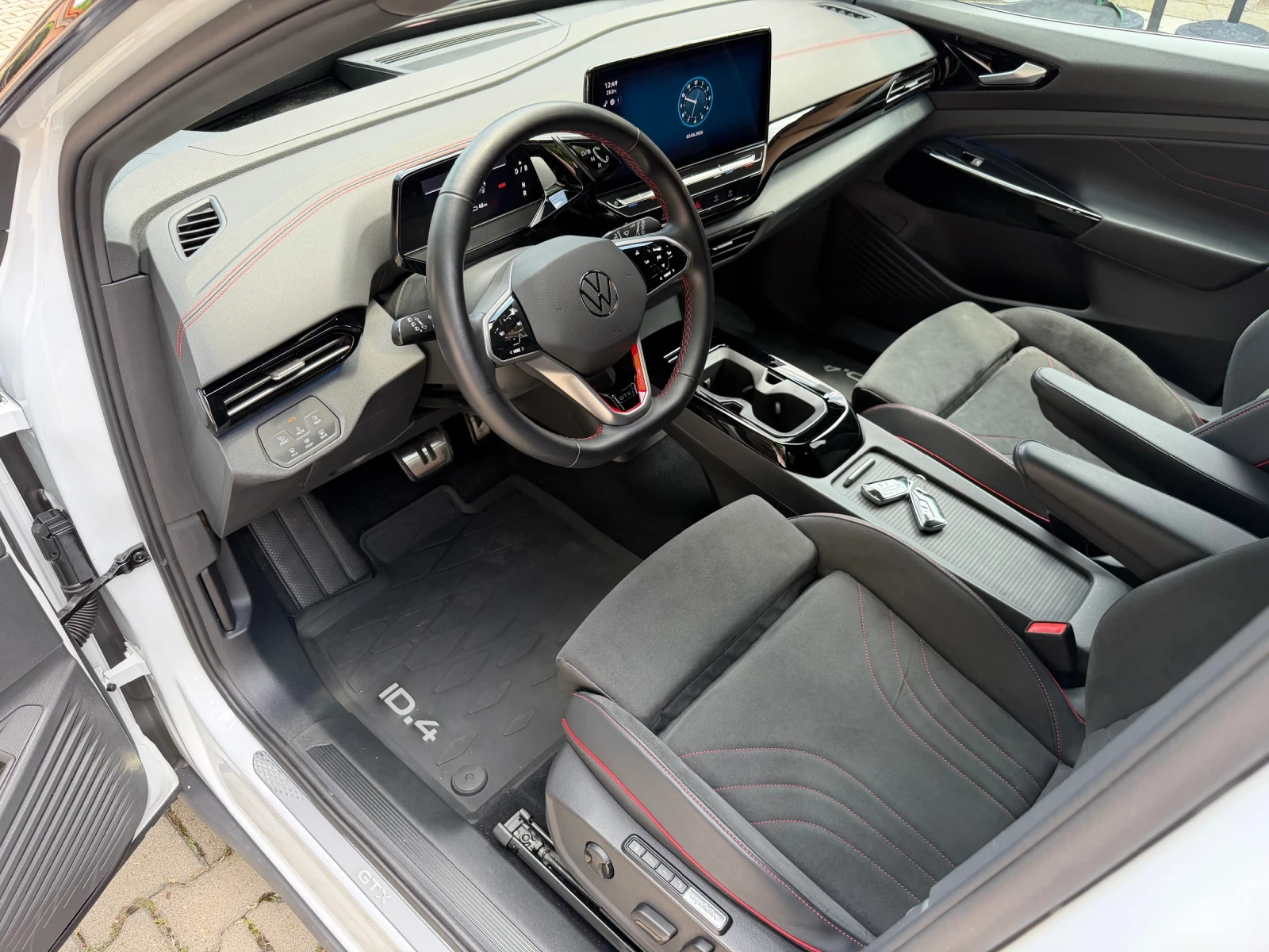 VW ID.4 GTX/4x4/SportSeats/Memory/Massage/360cam/Head-up, снимка 8 - Автомобили и джипове - 54768854