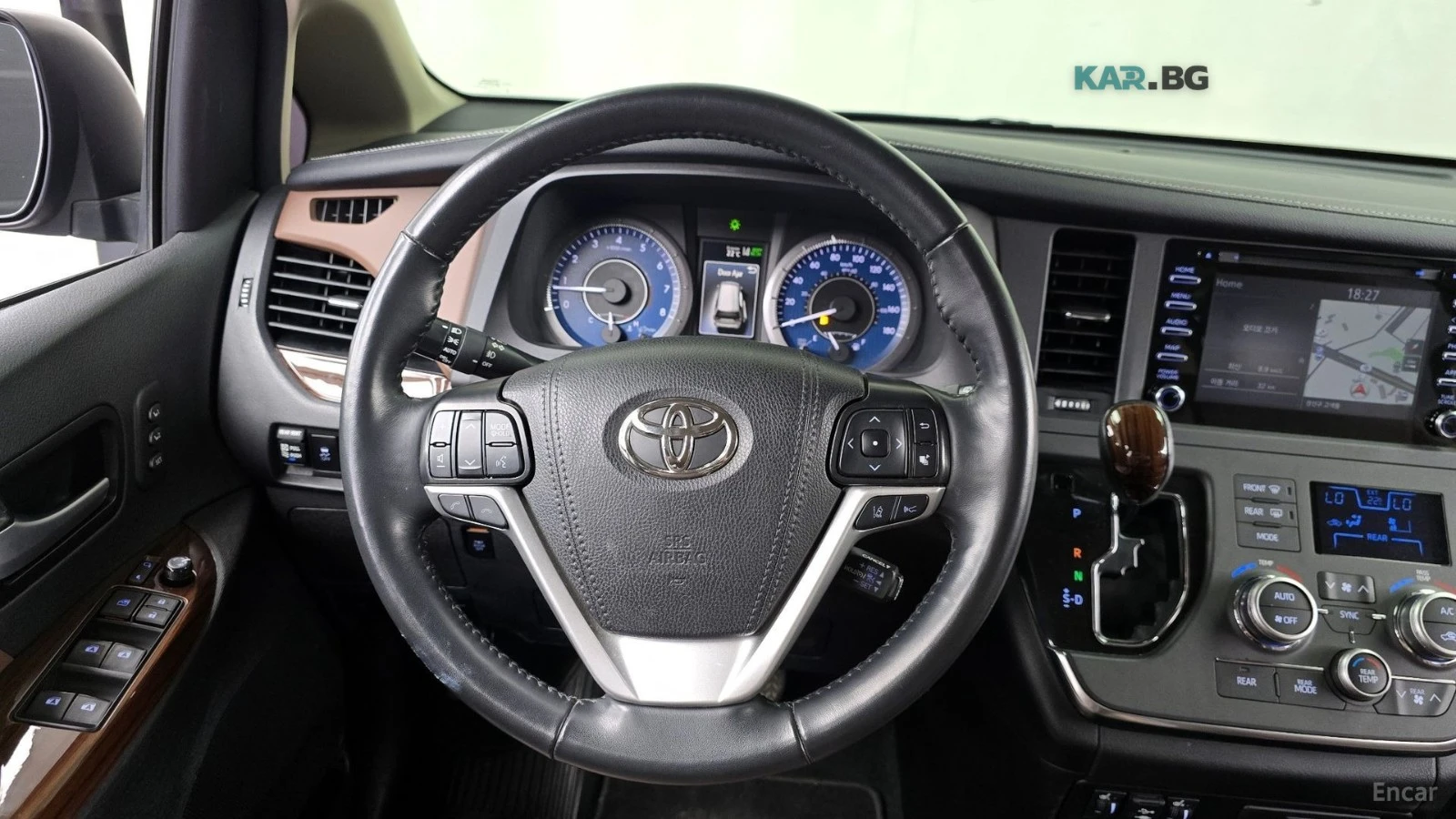 Toyota Sienna 3.5 AWD/KEYLESS/LANE ASSIST/NAVI/KAMEPA, снимка 9 - Автомобили и джипове - 54902634