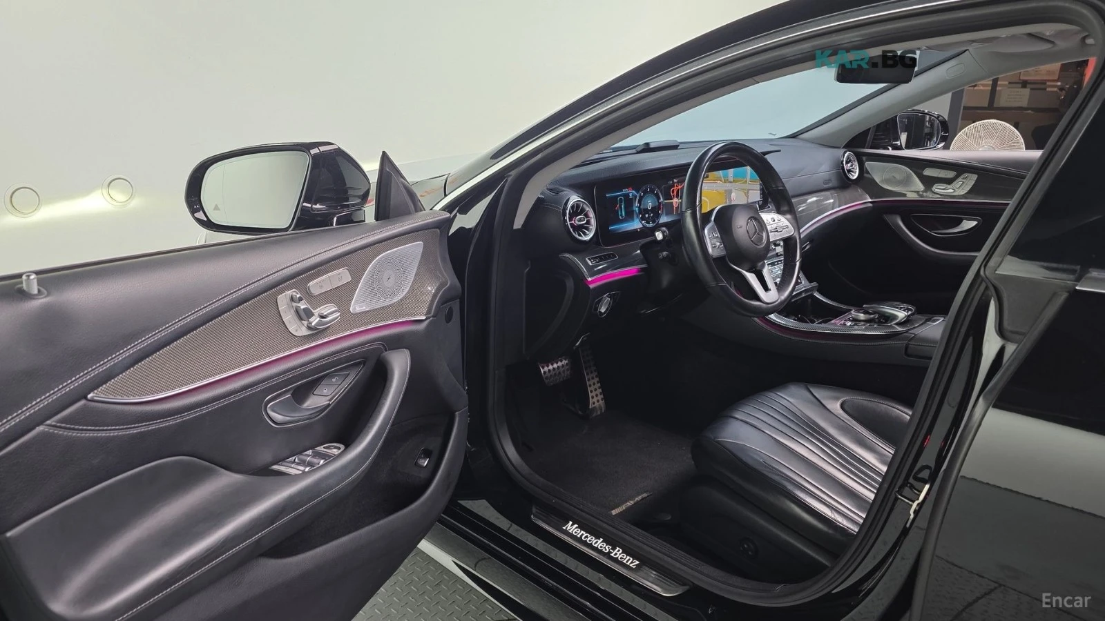 Mercedes-Benz CLS 300 AMG* LINE* BURMESTER* ПОДГРЕВ* КАМЕРА* SUNROOF* , снимка 8 - Автомобили и джипове - 54934025