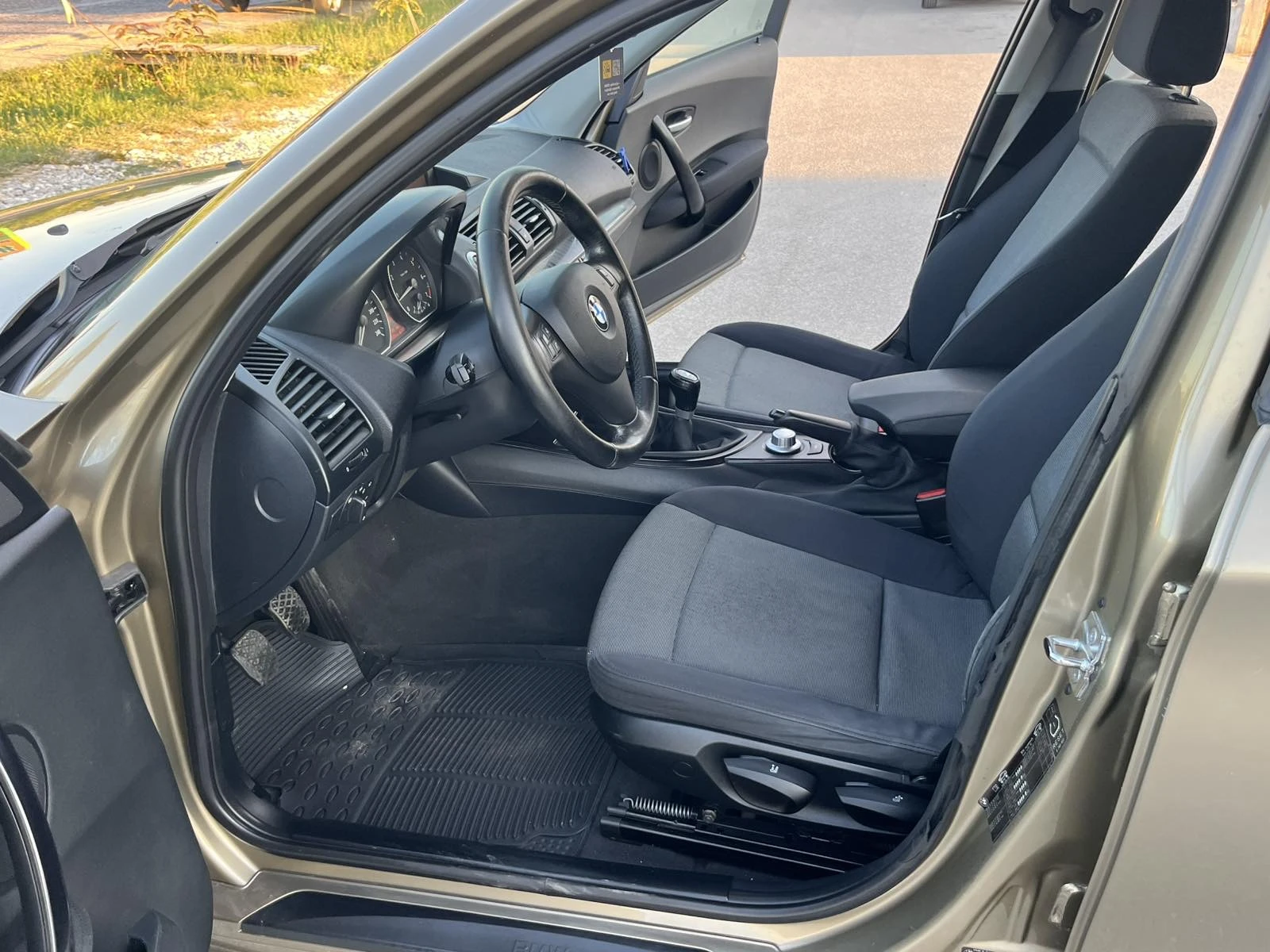 BMW 116 1.6I 116кс 6 СКОРОСТИ NAVI КСЕНОН ПАРКТРОНИК , снимка 8 - Автомобили и джипове - 55226303