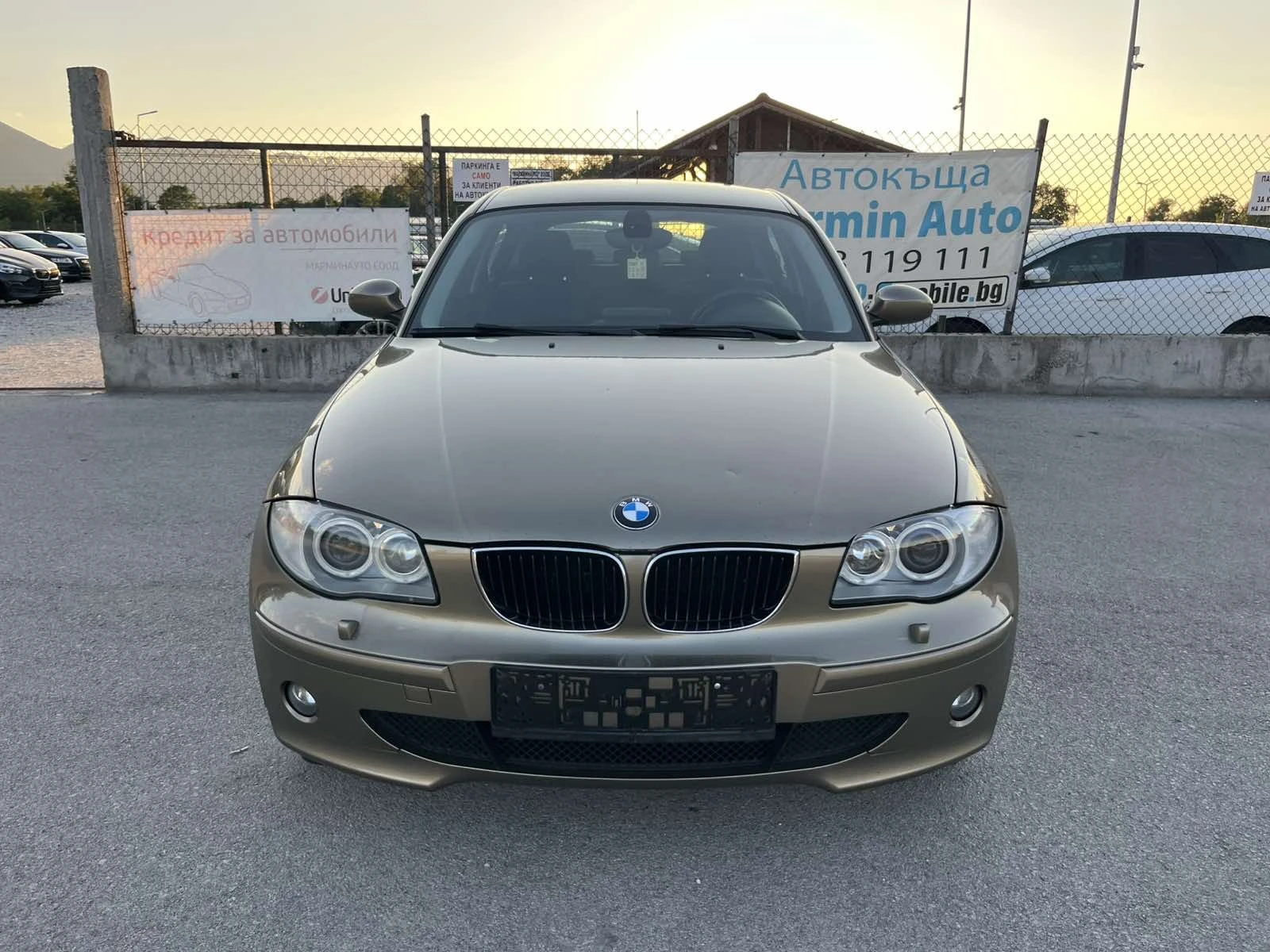 BMW 116 1.6I 116кс 6 СКОРОСТИ NAVI КСЕНОН ПАРКТРОНИК , снимка 2 - Автомобили и джипове - 55226303