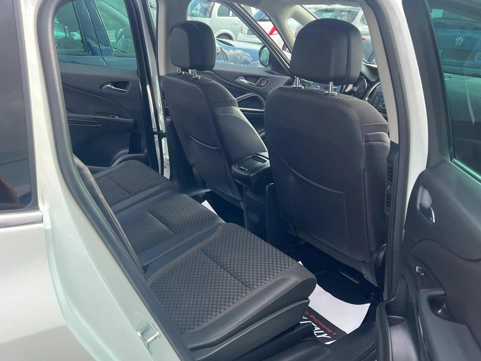 Opel Zafira ЛИЗИНГ-7 МЕСТА-КОЖА-КЛИМА-ТОП, снимка 10 - Автомобили и джипове - 55416714