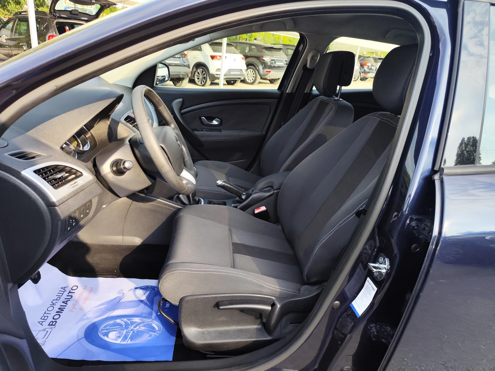Renault Megane 1.5DCi* Klimatronik* , снимка 7 - Автомобили и джипове - 55784140