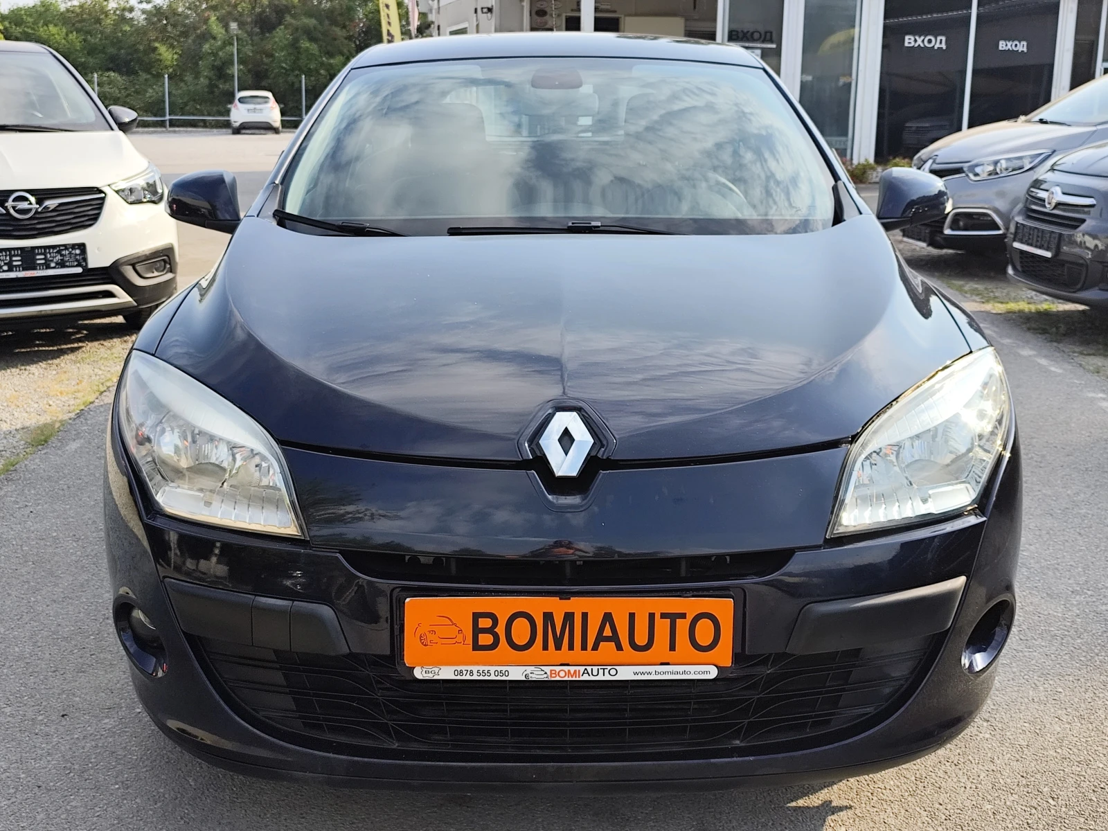Renault Megane 1.5DCi* Klimatronik* , снимка 2 - Автомобили и джипове - 55784140