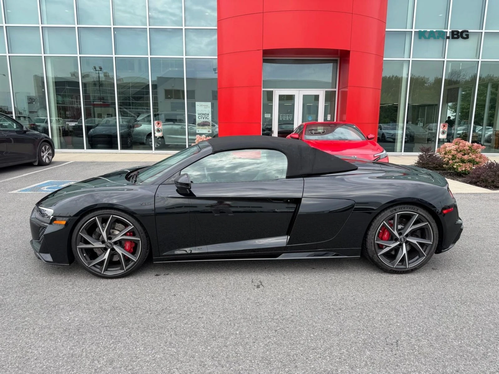 Audi R8 Spyder V10 performance АвтоКредит (ЦЕНА ДО БГ), снимка 4 - Автомобили и джипове - 55828359