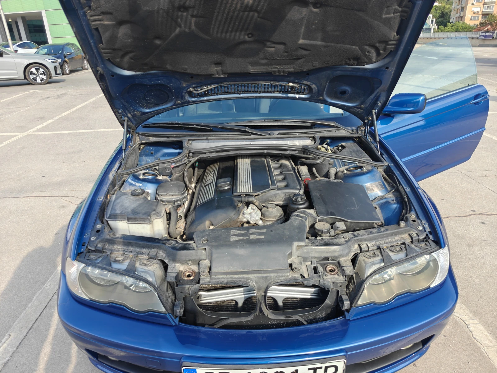 BMW 330, снимка 10 - Автомобили и джипове - 55836006