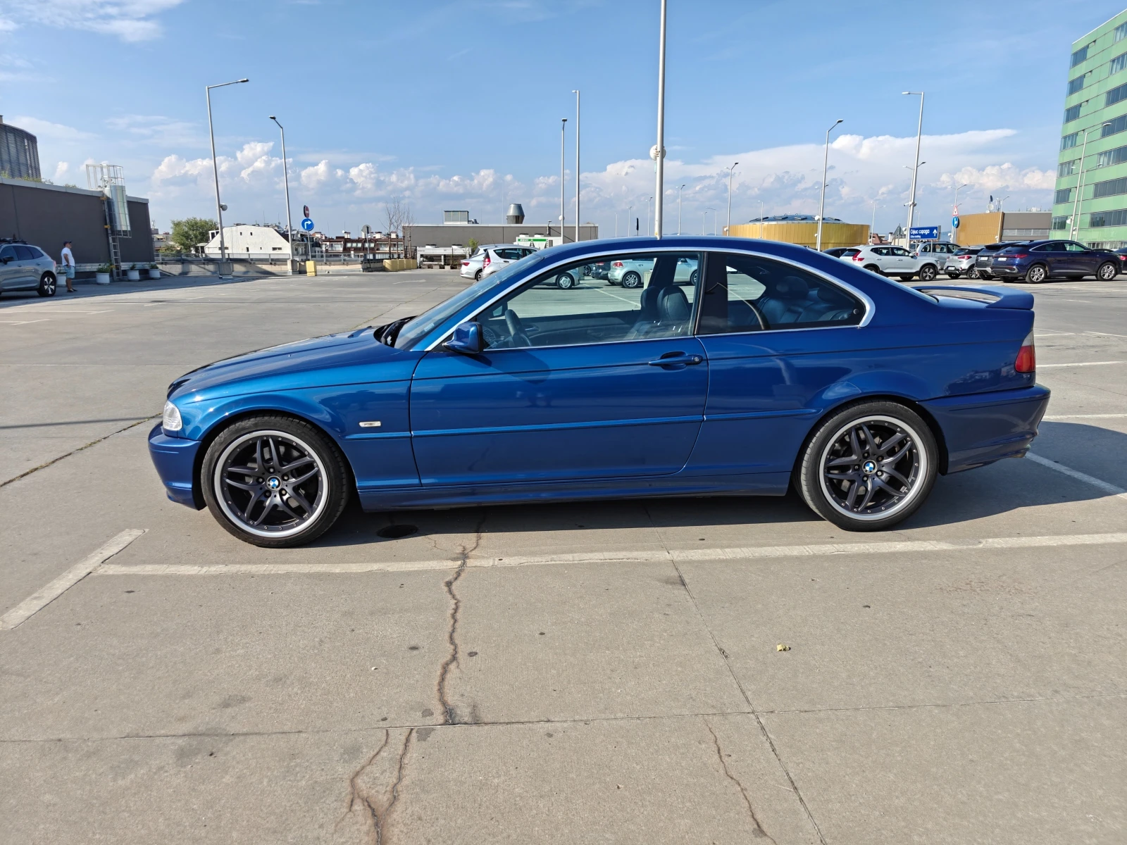 BMW 330, снимка 4 - Автомобили и джипове - 55836006