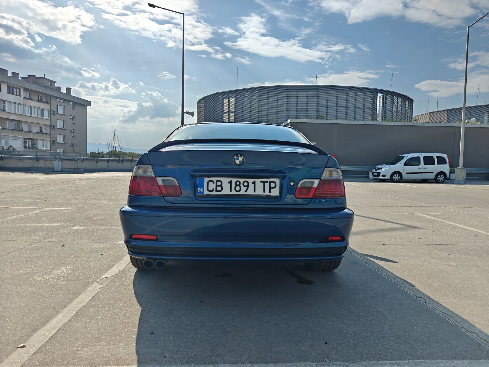 BMW 330, снимка 9 - Автомобили и джипове - 55836006