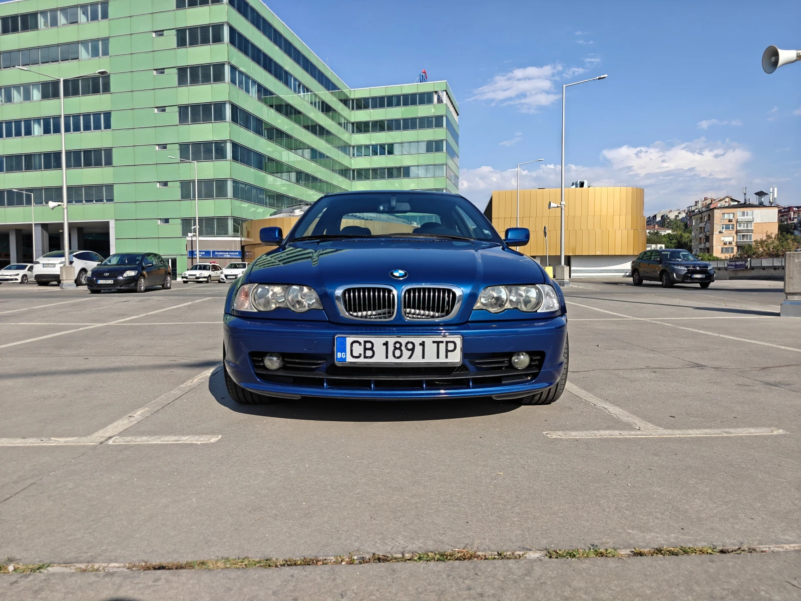 BMW 330
