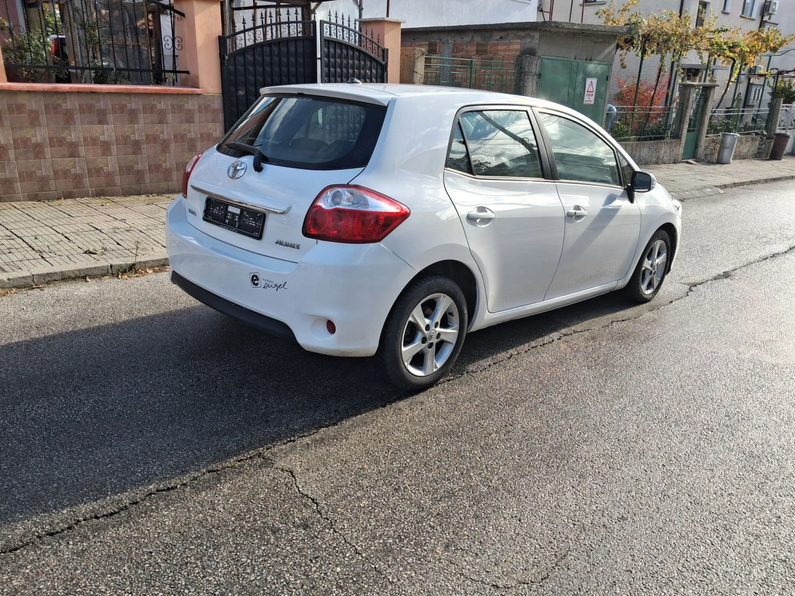 Toyota Auris 2.0D4D ���� �������� | Mobile.bg � ����������� 9