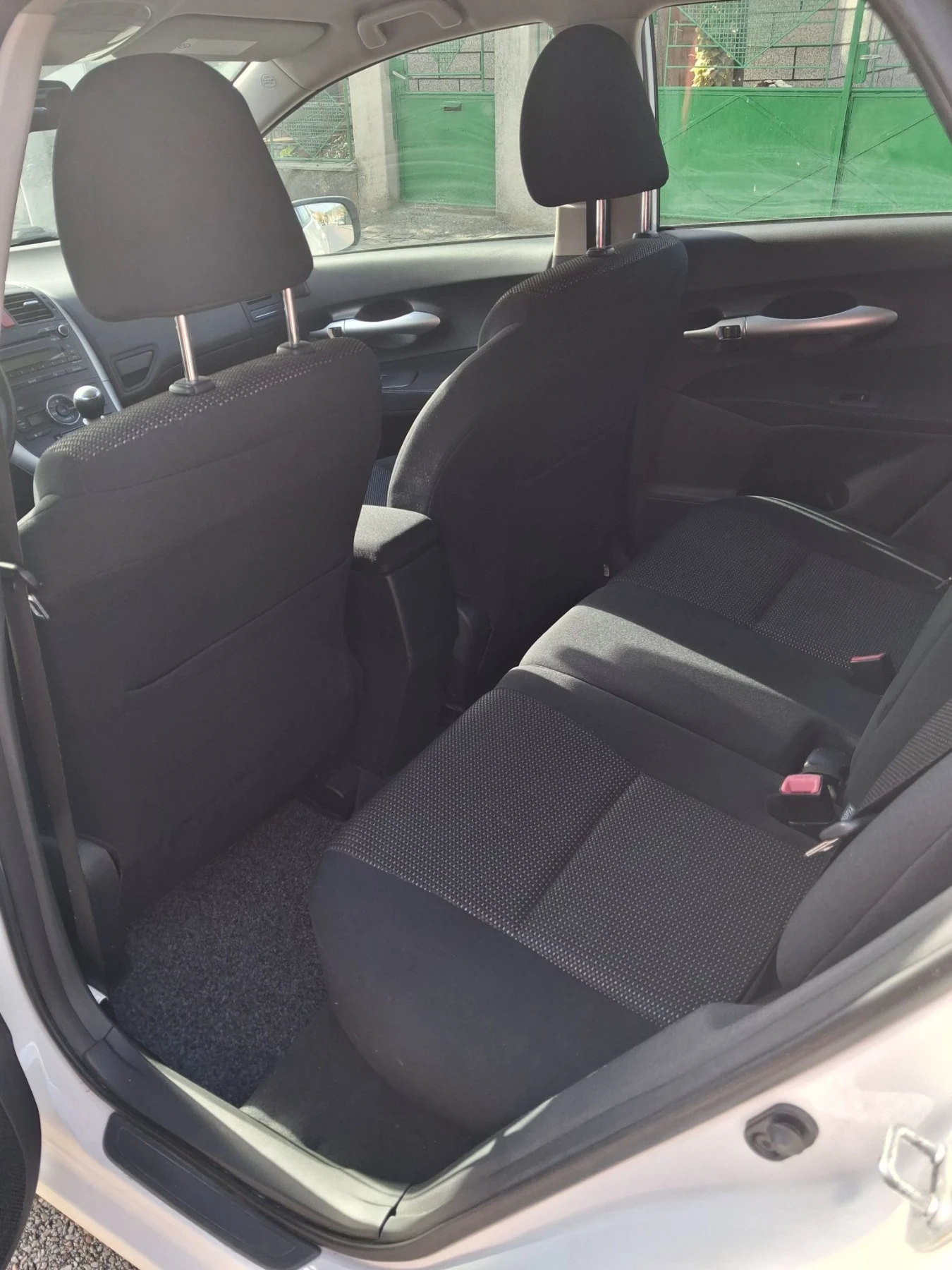 Toyota Auris 2.0D4D ���� �������� | Mobile.bg � ����������� 16