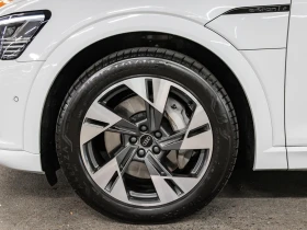 Обява за продажба на Audi Q8 50 E-TRON/S-LINE/MATRIX/B&O/CAMERA/BLACK OPTIC/ ~ 128 016 лв. - изображение 3
