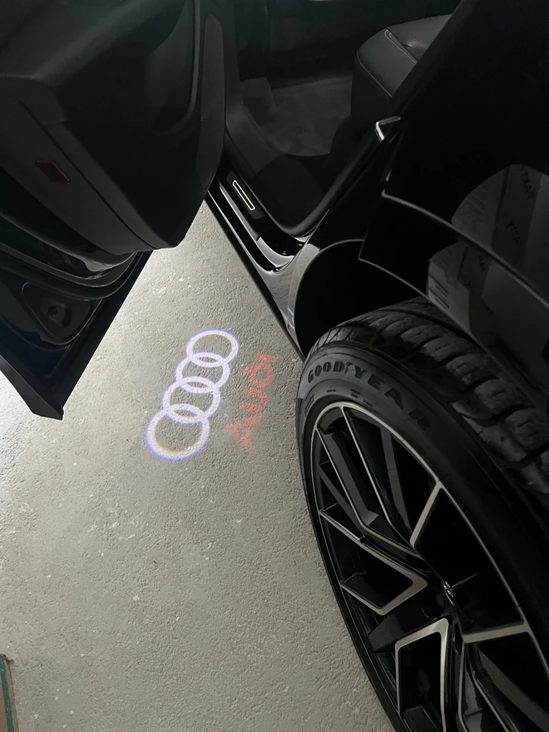Audi Q8 55 TFSI, 340к.с, снимка 16 - Автомобили и джипове - 52125355