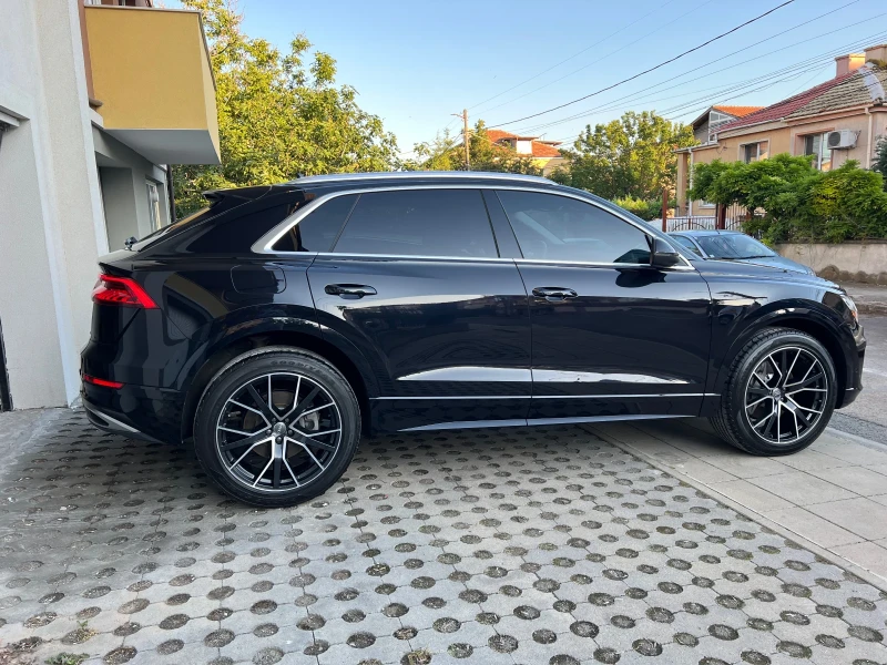 Audi Q8 55 TFSI, 340к.с, снимка 5 - Автомобили и джипове - 52125355